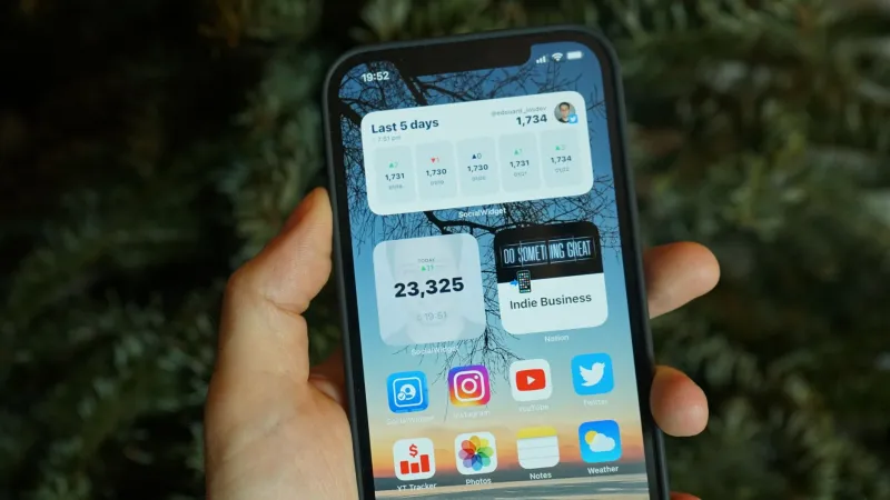 Data Gluttons: The Apps Secretly Gorging on Your Monthly Allowance