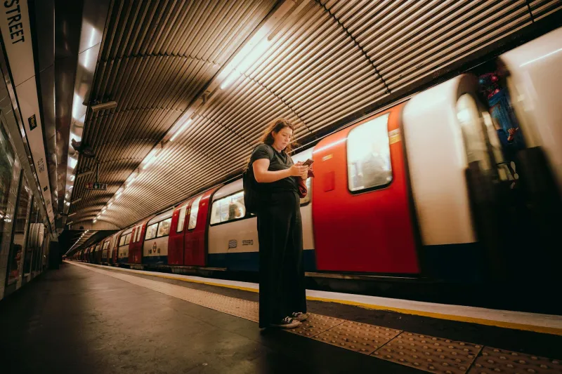 Underground Blackouts: How Britain's Rail Networks Are Failing Mobile Users