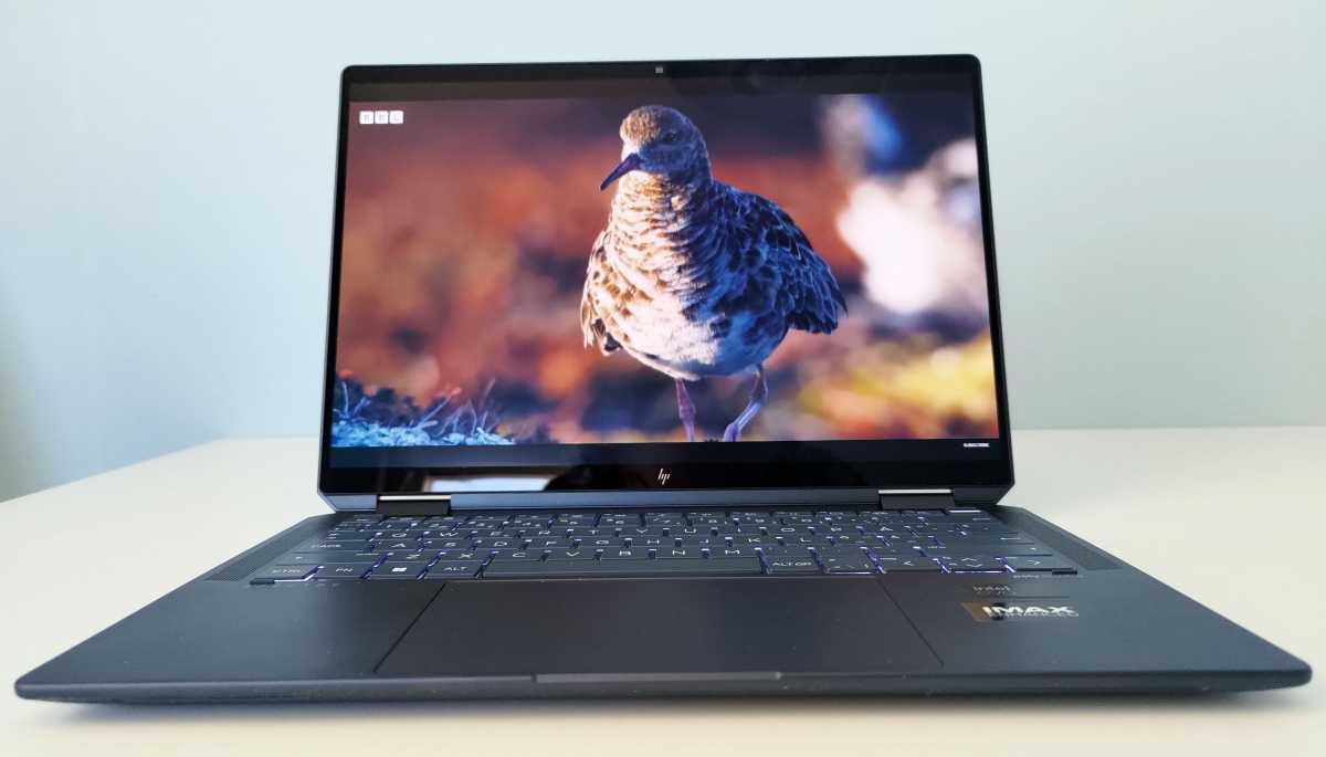 HP Spectre x360 14 media