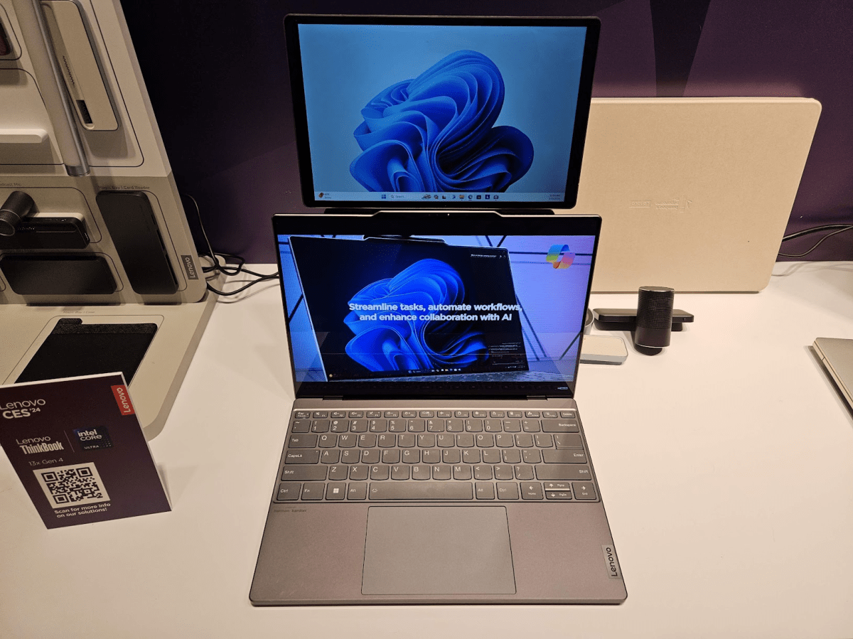 Lenovo ThinkBook with Magic Bay display