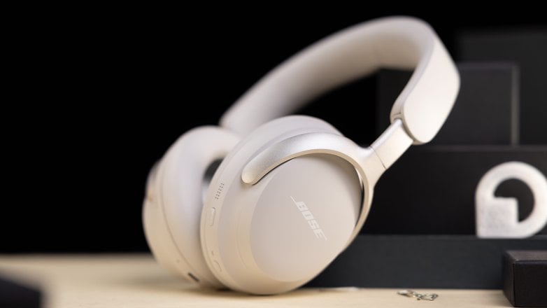 The Bose QC Ultra headphones looks appealing in white.