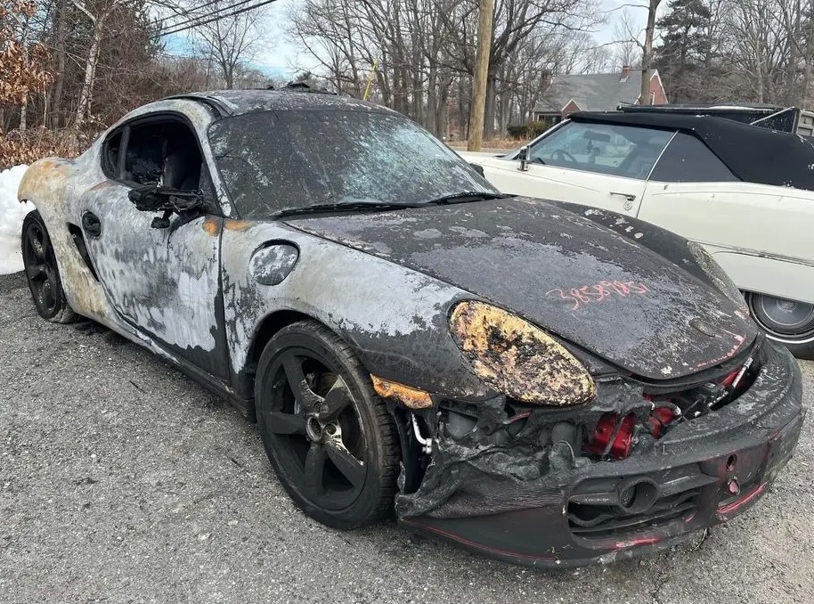 The burnt Porsche
