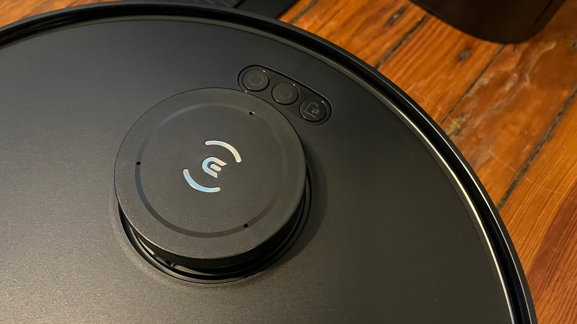 Controls on the Ecovacs Deebot T30 S Combo robot vacuum