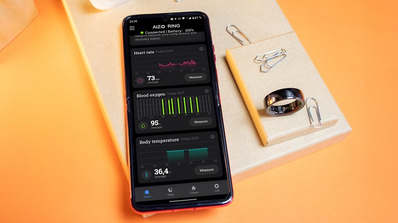 Rogbid Smart Ring statistics displayed on the smartphone screen