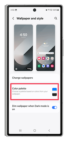 One UI screenshots showing how to customize the interface color palette.