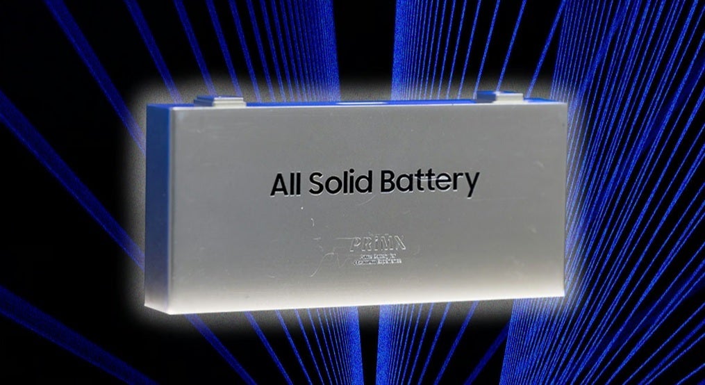 The image of Samsung&#039;s new ultra-small solid-state battery.