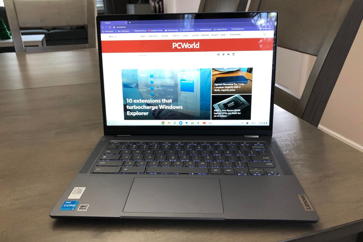 Lenovo Flex 5i Chromebook Plus hero