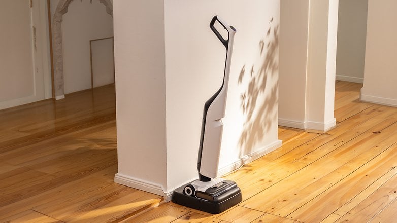 You get a stylish, compact, and capable vacuum cleaner with the Roborock Flexi Pro.