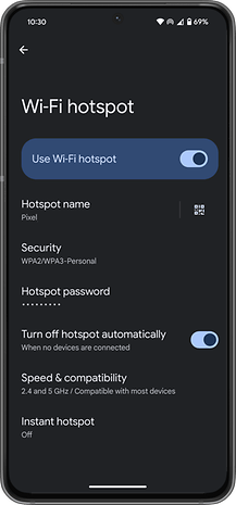 Screenshots showing how to activate a Wi-Fi hotspot on Android