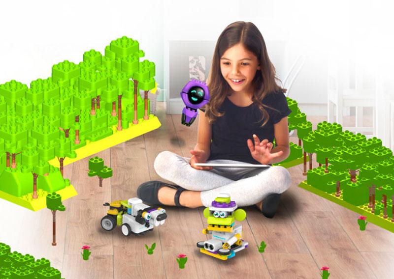 Botzees – A Kit With Augmented Reality Puzzles